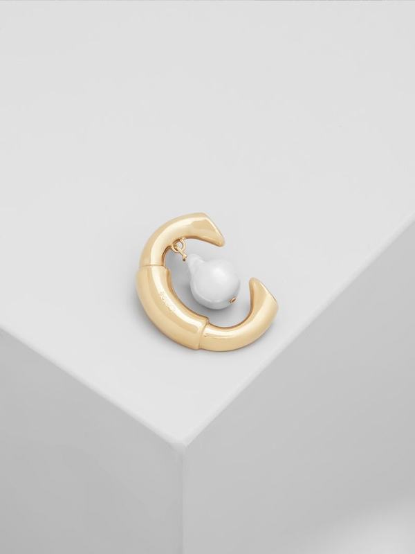 Chloé Pendientes Mujer Darcey Doradas Natural Pearl NMFS07524